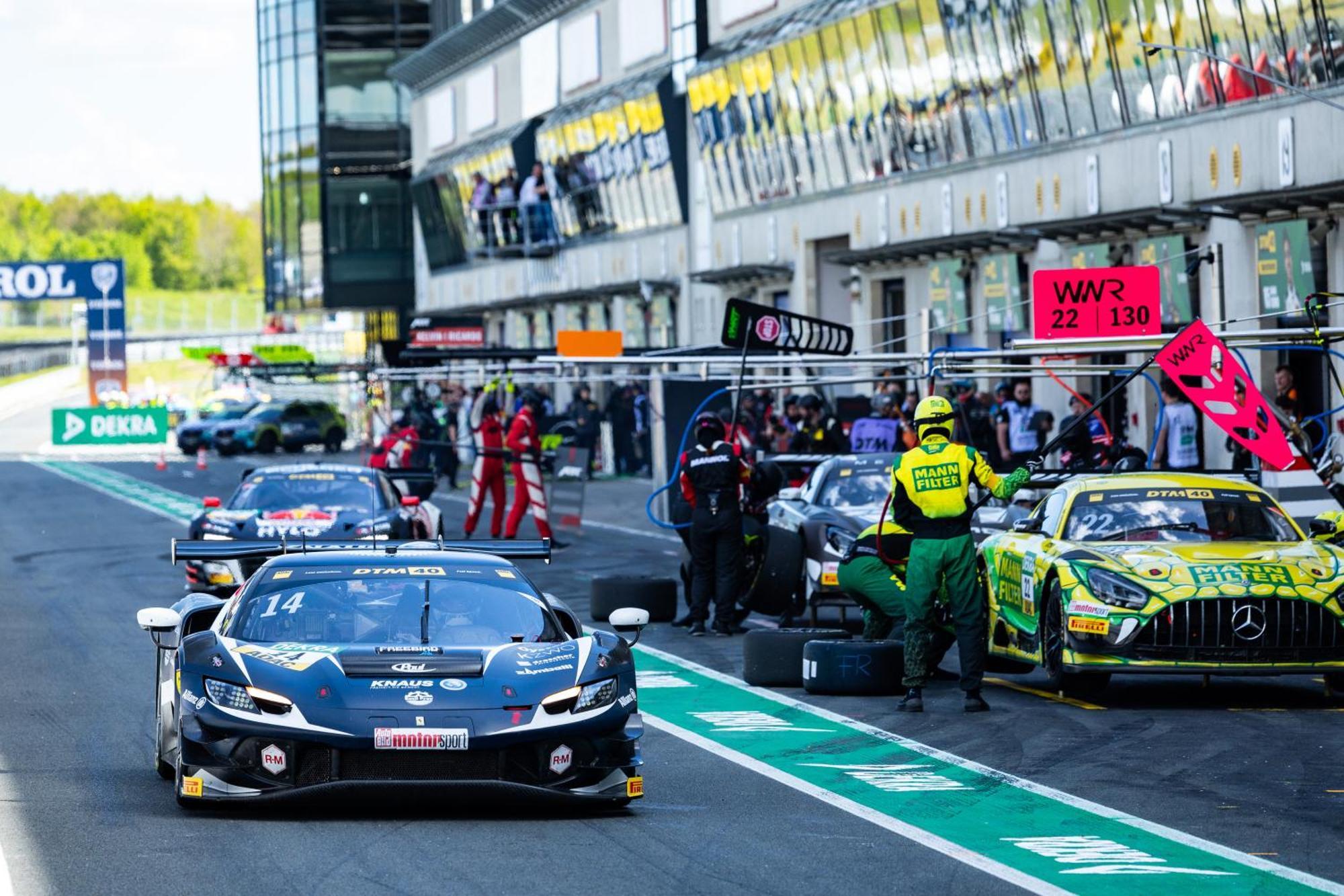Hotel Motorsport Arena ออสแชร์สเลเบน ภายนอก รูปภาพ